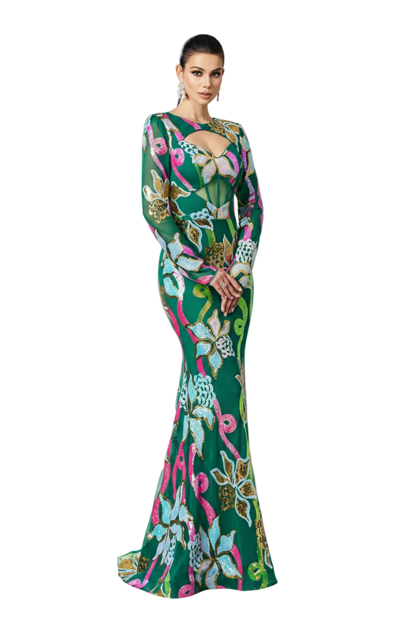 Woman wearing a colorful floral dress against a blue background with 'Missord' branding.